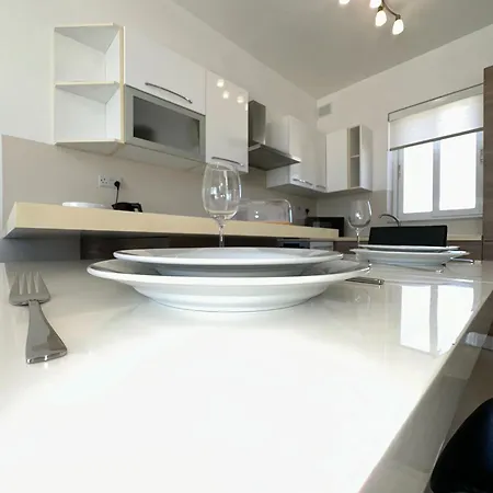 Apartament M31Stays - Lilcarm Modern Apartments And Penthouse, St Paul'S Bay *
