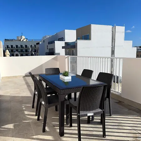 M31Stays - Lilcarm Modern Apartments And Penthouse, St Paul'S Bay Apartmán