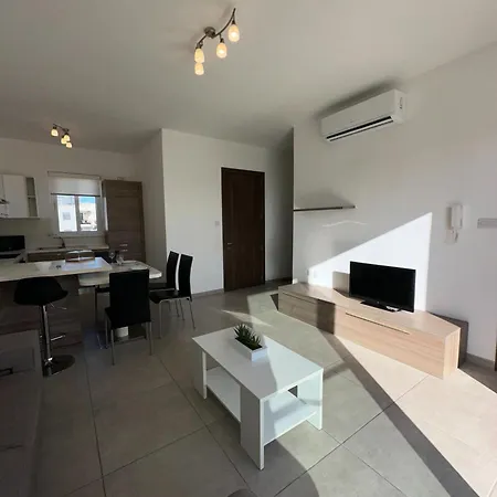 Apartman M31Stays - Lilcarm Modern Apartments And Penthouse, St Paul'S Bay