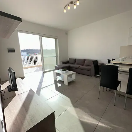 M31Stays - Lilcarm Modern Apartments And Penthouse, St Paul'S Bay *