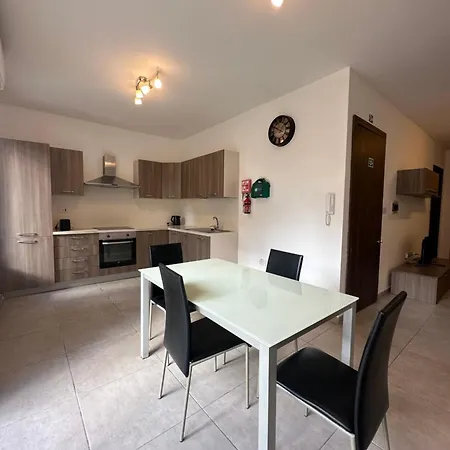 Apartamento M31stays - Lilcarm Modern And Penthouse,