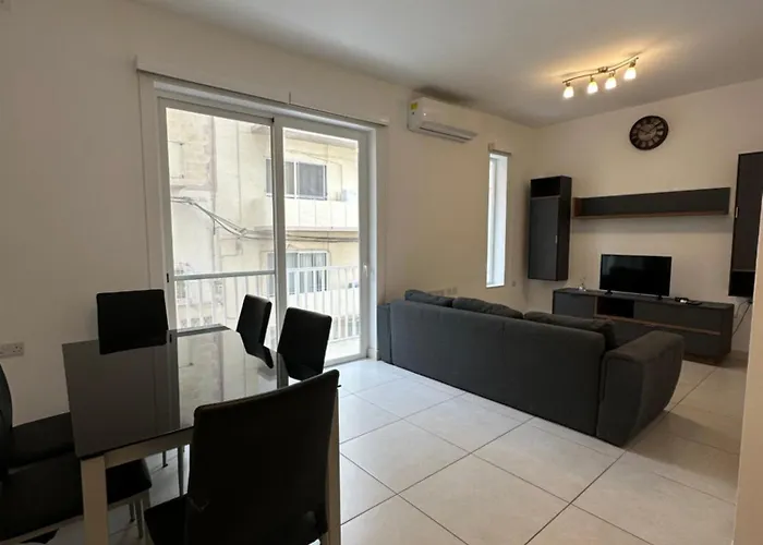 M31stays - Lilcarm Modern And Penthouse, Appartamento St. Paul's Bay