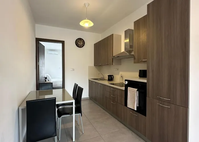 M31stays - Lilcarm Modern And Penthouse, Appartamento