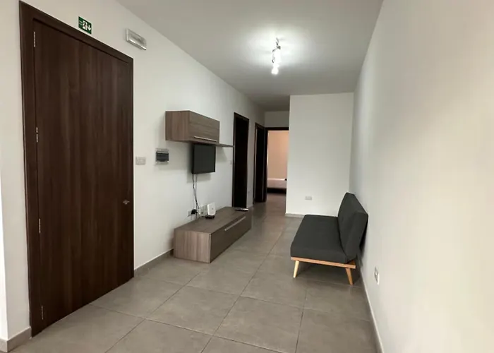 M31stays - Lilcarm Modern And Penthouse, Appartamento St. Paul's Bay